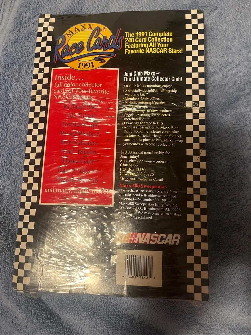 Nascar Black Blue Yellow Race Card Collector Pack
